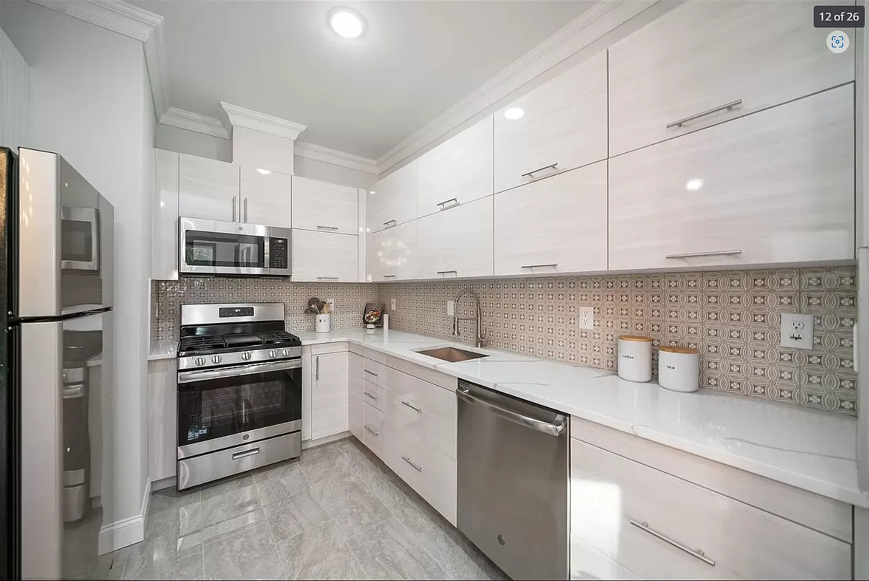 2 bed, 730 sqft, $2,475 — Photo 2