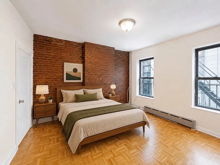 228 W 25th St #2LL — Photo 4