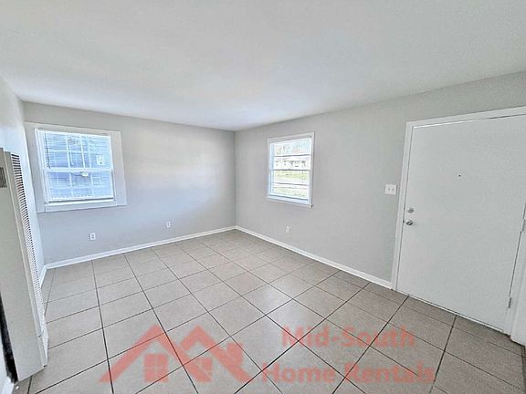 4th image of 3513 Rochester Rd