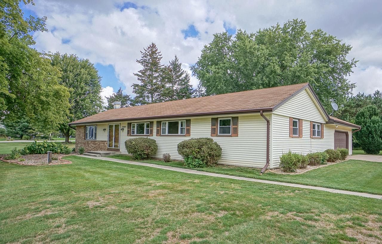 W357N6062 Bayshore CIRCLE, Oconomowoc, WI 53066 Zillow