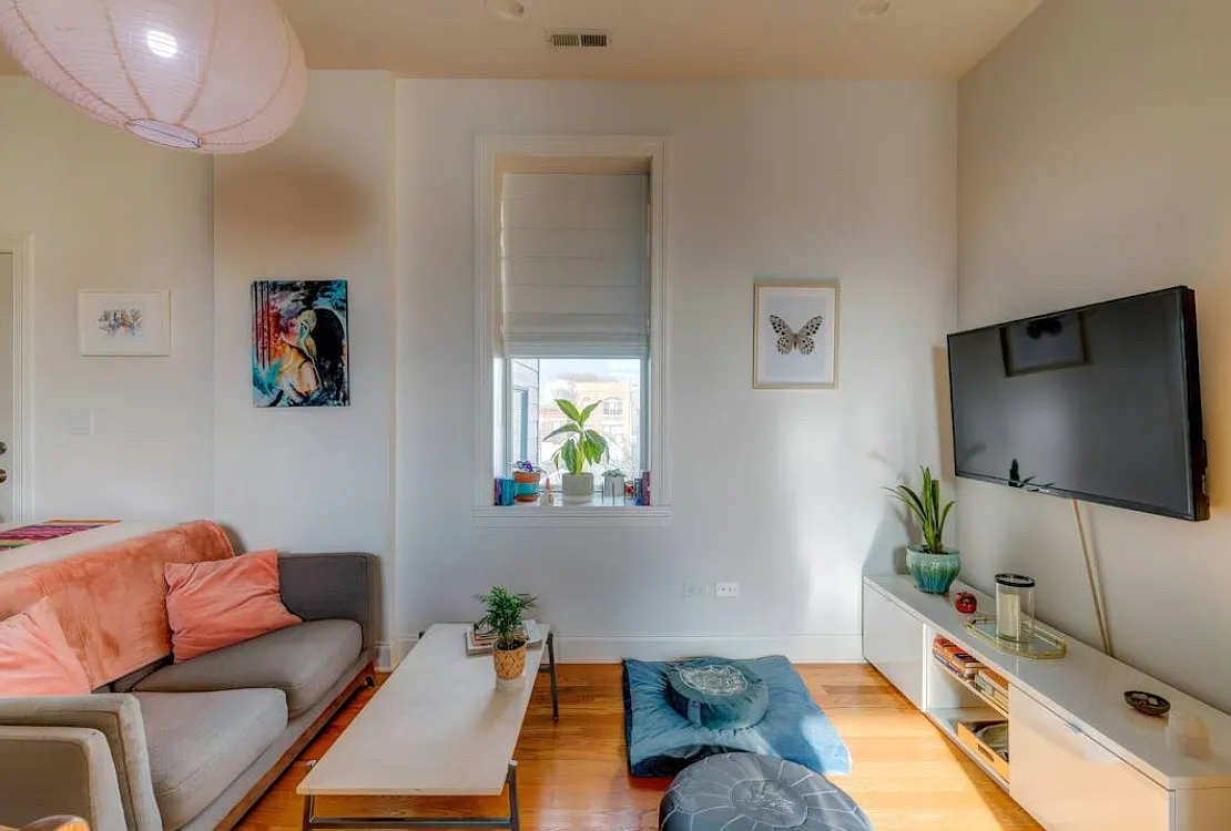 2 bed, 800 sqft, $1,950 — Photo 2