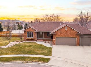 4305 E Fountain Cir, Sioux Falls, SD 57103