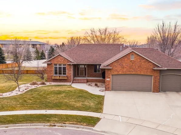 4305 E Fountain Cir, Sioux Falls, SD 57103