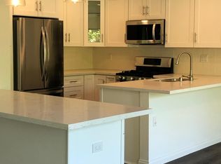 2145 Portola Ln, Westlake Village, CA 91361