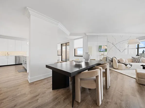 7002 Blvd East image 4 of 43