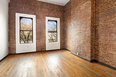 Rented by Erica Sullivan, LREB