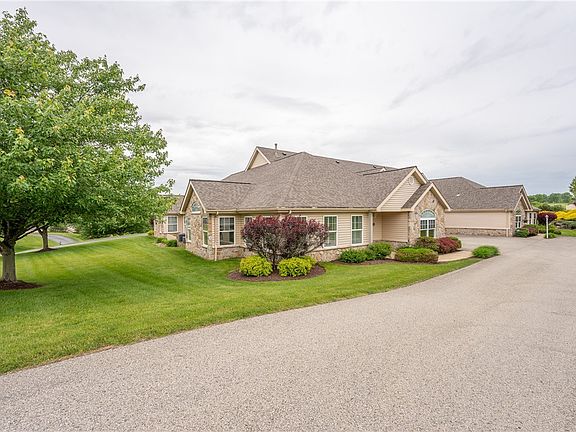 3rd image of 6055 Triple Crown Cir