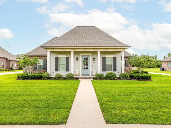 111 Betty Ruby Dr, Gray, LA 70359