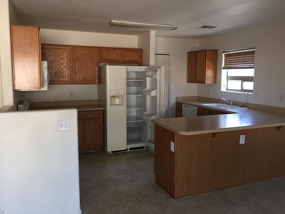 2nd image of 41616 W Sunland Dr