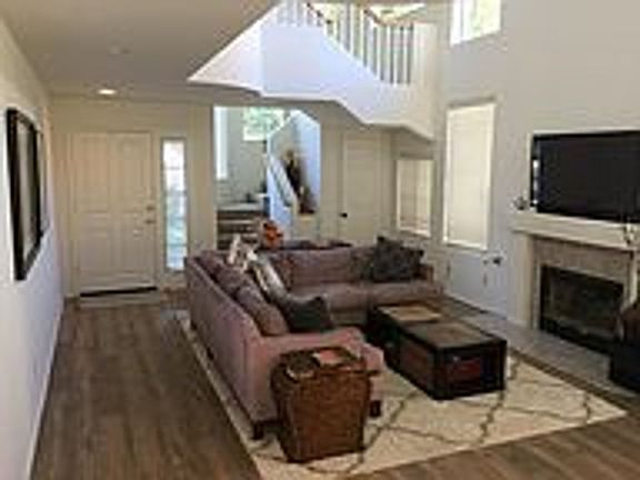 5th image of 1036 Pan Ct