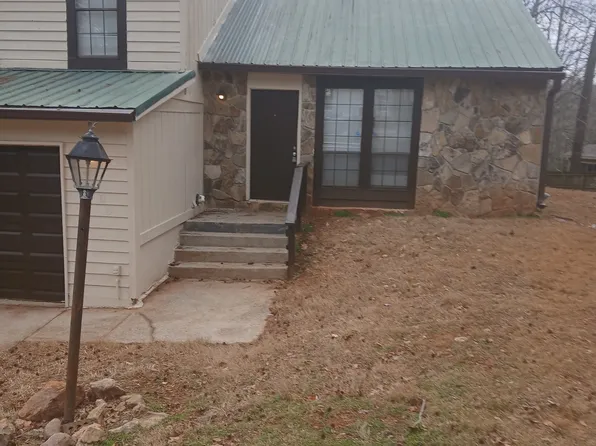 3800 N Wood Path Dr, Stone Mountain, GA 30083