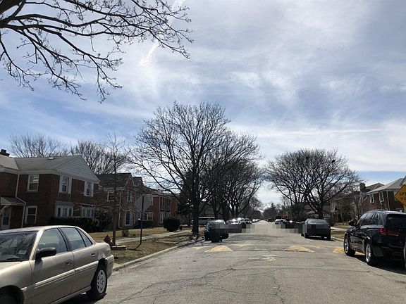 5th image of 6714 N Drake Ave