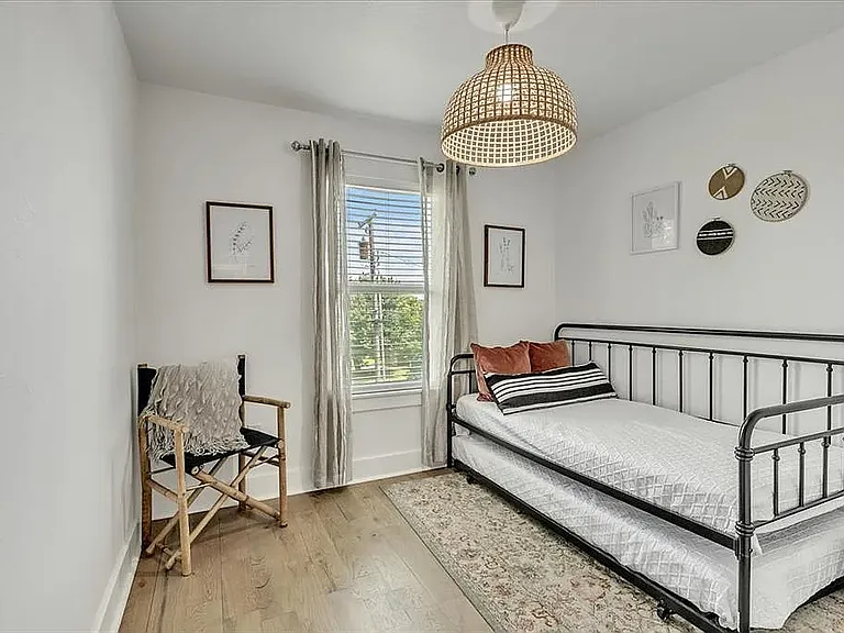 4910 Morris Ln — Photo 28
