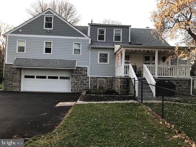 2nd image of 644 Old Lancaster Rd