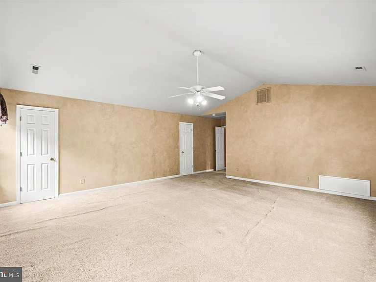 80 Stonewall Dr — Photo 48