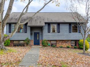 812 Bent Tree Rd, Knoxville, TN 37934