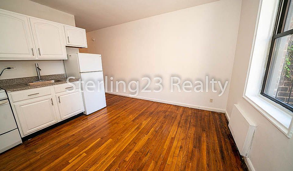 1st image of 4318 44th St APT 4E
