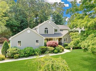 154 Barton Rd, White Plains, NY 10605