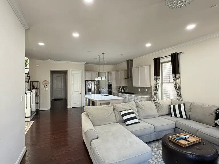 22237 Fulmer Ave — Photo 8