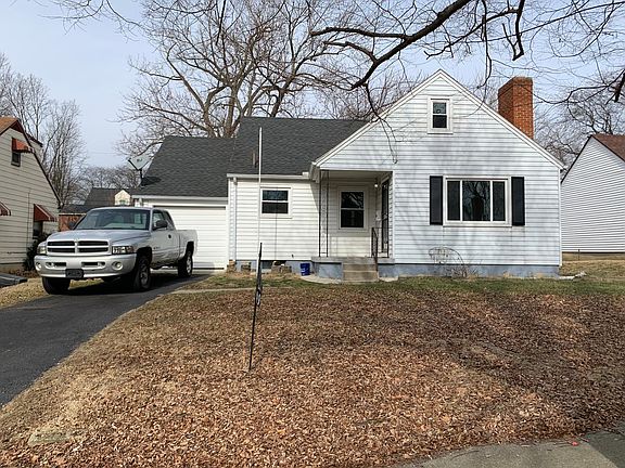 2nd image of 1749 Vancouver Dr