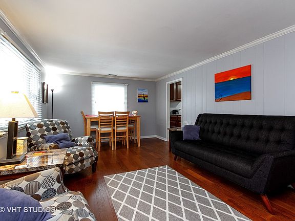 3rd image of 10315 S Millard Ave