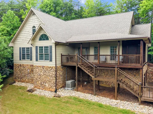 736 Blue Beech Dr, Maryville, TN 37803