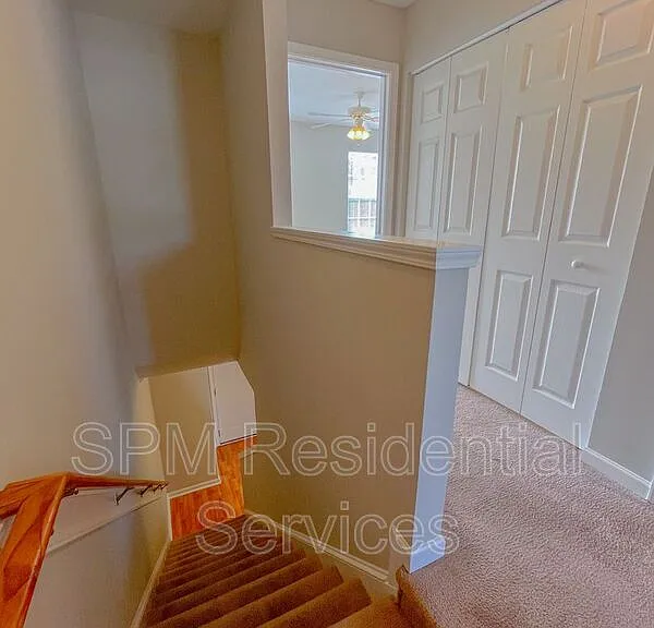 501 Shortfin Dr — Photo 13