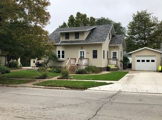 703 3rd St NE, Mason City, IA 50401