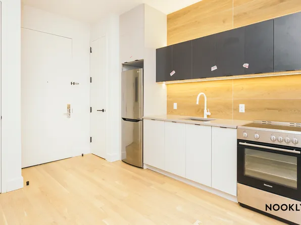 312 Devoe Street image 1 of 6