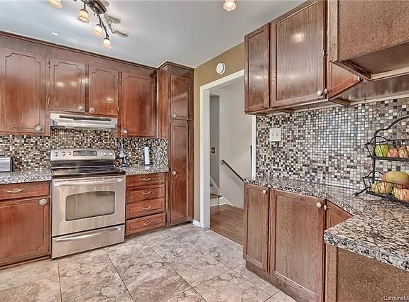 Gorgeous Backsplash!