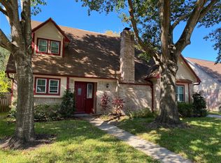 6922 Falling Waters Dr, Spring, TX 77379