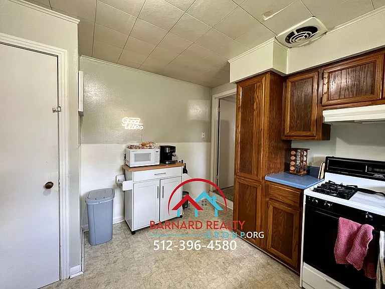 1007 N Lbj Dr — Photo 12