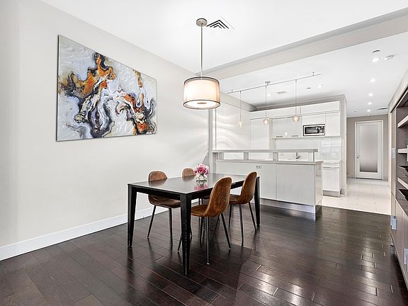 4th image of 111 Fulton St APT 824