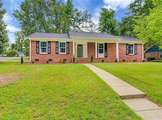 4108 Falconridge Rd, Greensboro, NC 27405