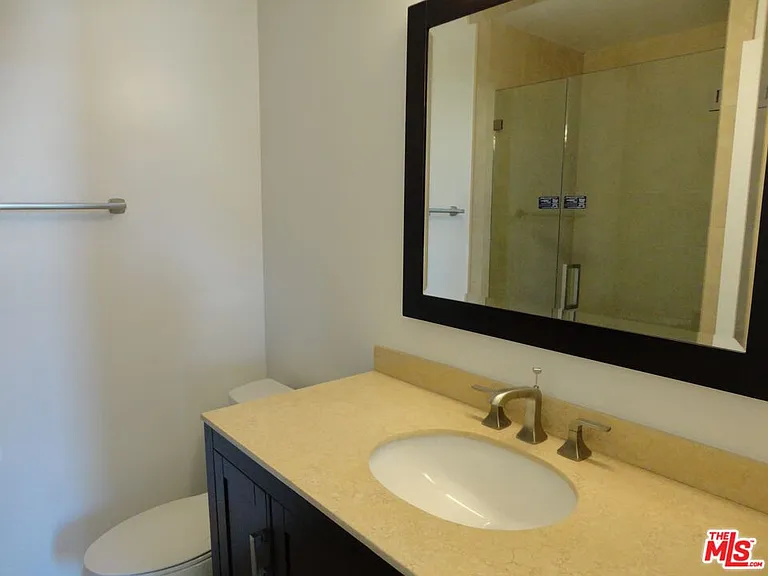 1850 Galway Ln — Photo 13