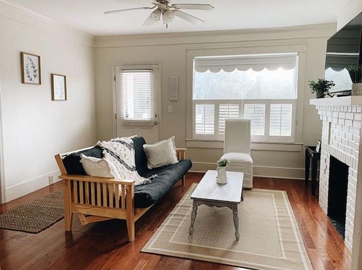 Enjoy our Smart TV, with an apple box and hi-speed wifi. Also this futon can turn into a full size bed for any guest you have over.