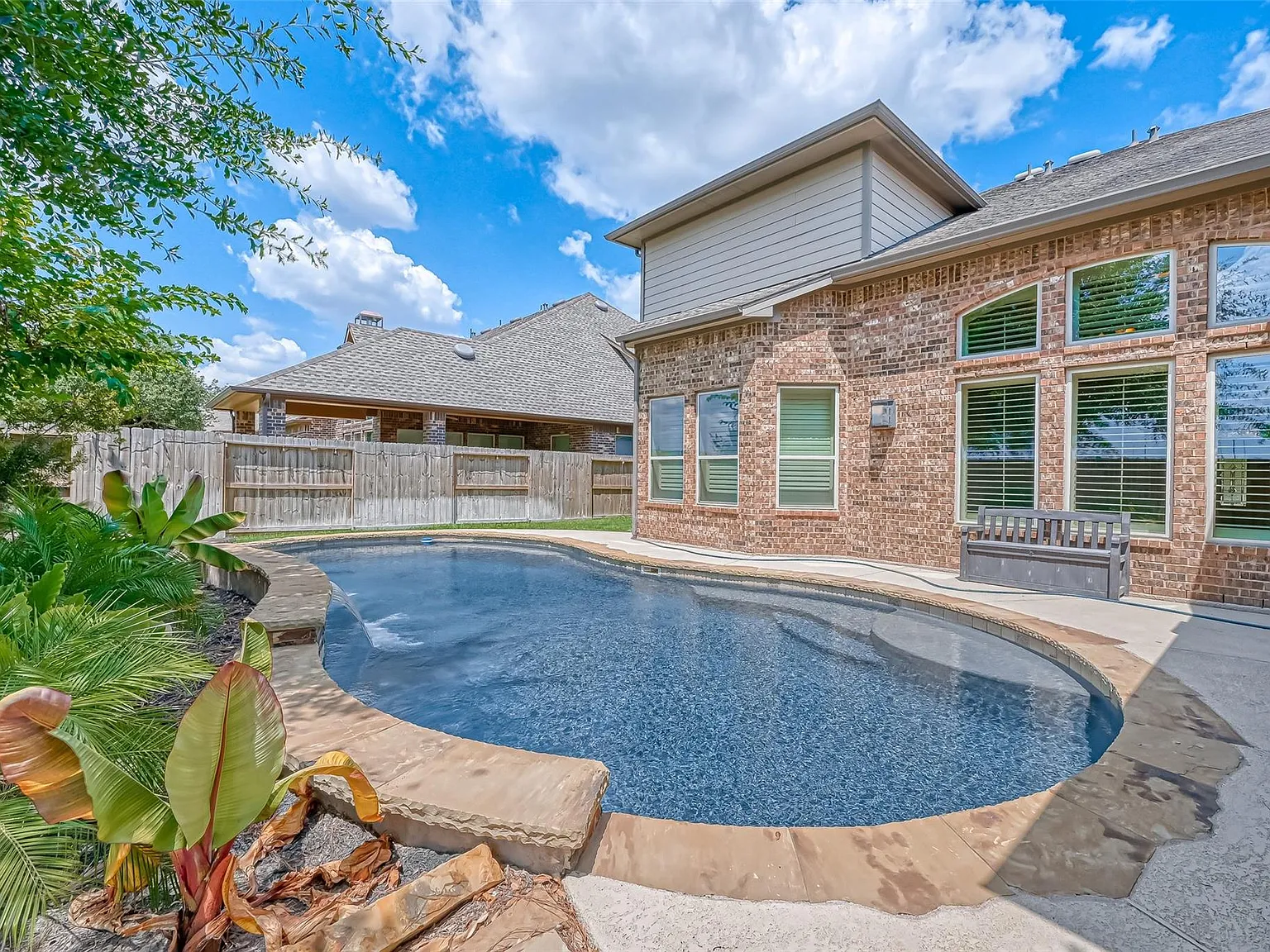 4 bed, 3.0 bath, 3575 sqft, $4,650 — Photo 2