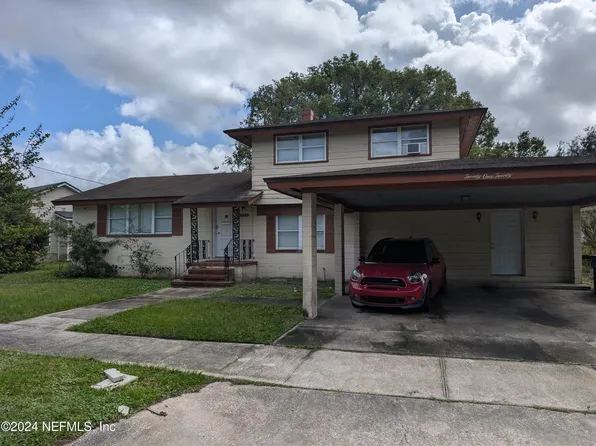 2120 COLLEGE Circle S, Jacksonville, FL 32209