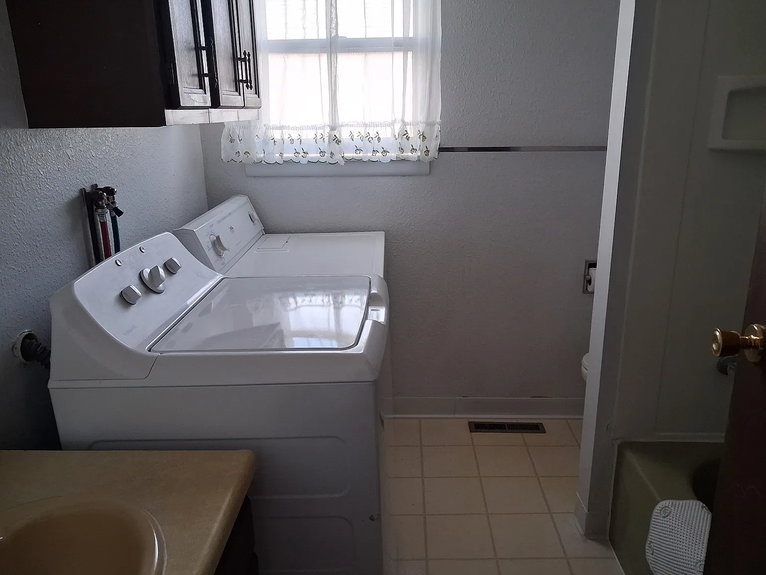 912A 5th St SW, Sidney — Photo 3