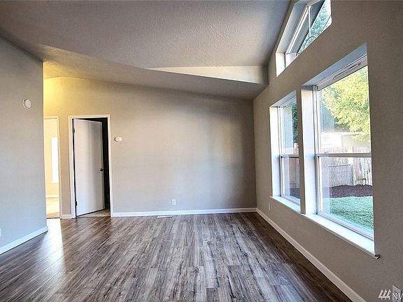 4th image of 21606 145th St E