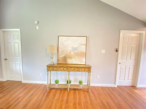 4th image of 1011 Melford Ave