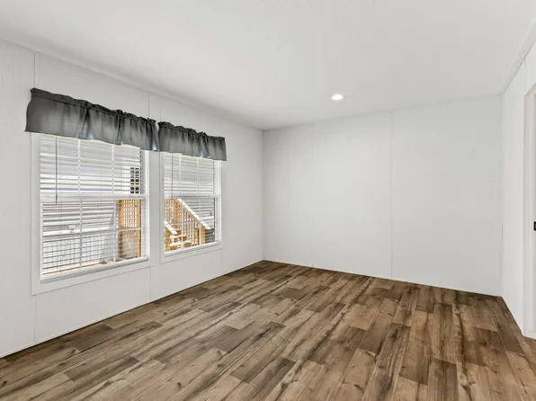 1300 Schillinger Rd S #B36, Mobile, AL 36695