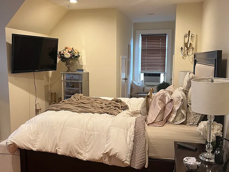 907 Summit Ave #3A — Photo 8