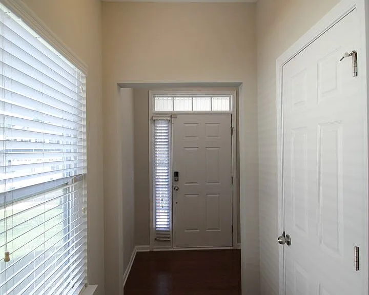 465 Clouds Way — Photo 3