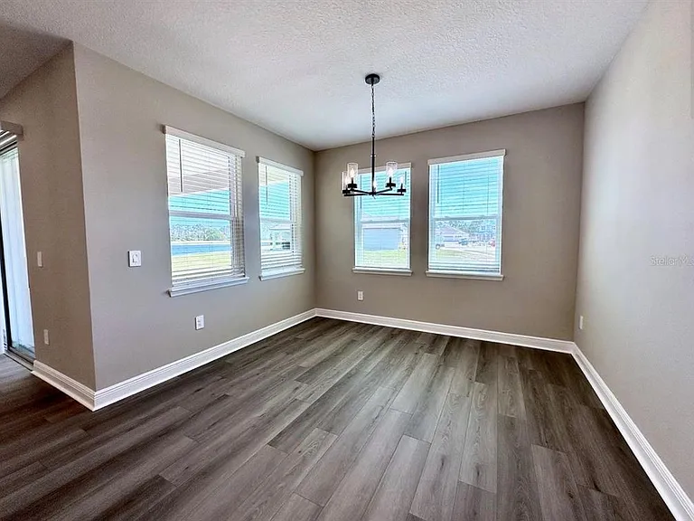 2122 Divot Dr — Photo 16