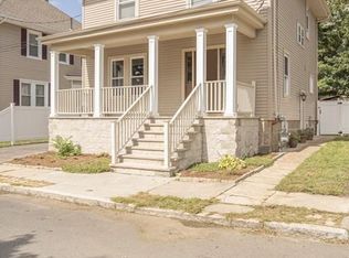 131 Bedford St, New Bedford, MA 02740
