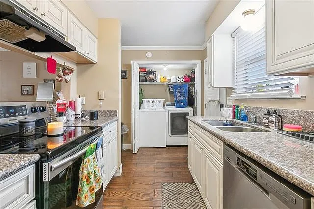 1781 Province Pl #DE — Photo 3