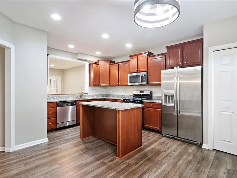 10550 Cherry Grove Ct — Photo 6