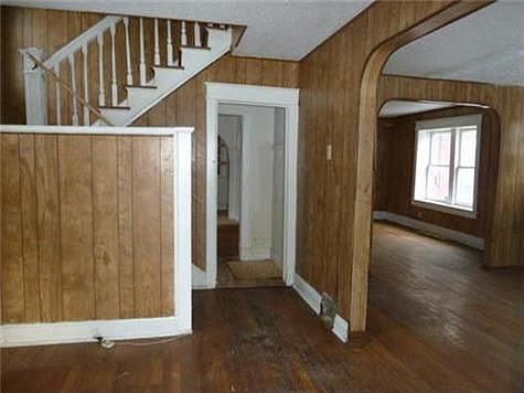 2nd image of 3337 Chestnut Ave