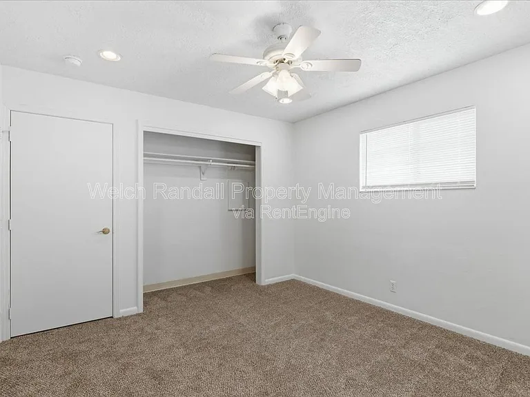 2353 Jackson Ave — Photo 12